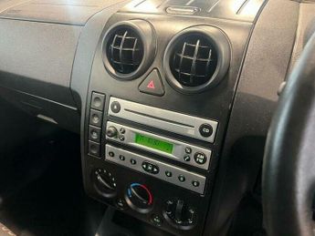 Ford Fusion 1.4 TD 2