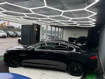 Jaguar XF 2.2d Premium Luxury Auto Euro 5 (s/s) 4dr