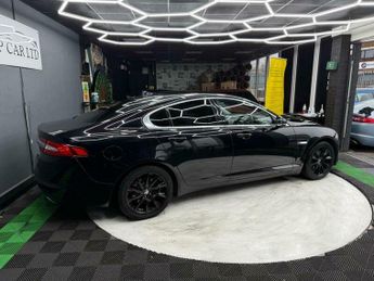 Jaguar XF 2.2d Premium Luxury Auto Euro 5 (s/s) 4dr