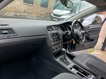 Volkswagen Golf 1.6 TDI BlueMotion Tech SE DSG Euro 5 (s/s) 5dr