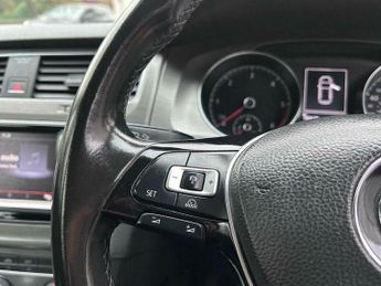 Volkswagen Golf 1.6 TDI BlueMotion Tech SE DSG Euro 5 (s/s) 5dr