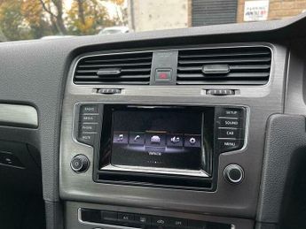 Volkswagen Golf 1.6 TDI BlueMotion Tech SE DSG Euro 5 (s/s) 5dr