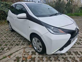 Toyota AYGO 1.0 VVT-i x-play Euro 6 5dr