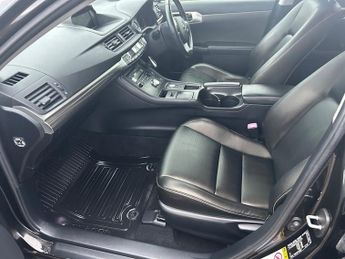 Lexus CT 200H ADVANCE