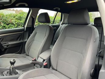 Volkswagen Golf MATCH FSI 115