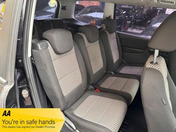 Volkswagen Sharan S TDI DSG