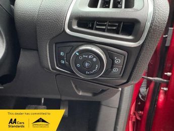 Ford Focus 1.6 Titanium Powershift Euro 5 5dr
