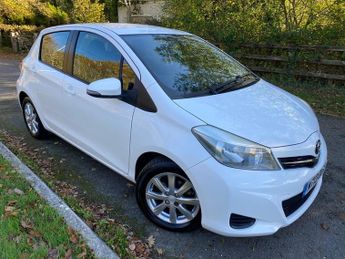 Toyota Yaris VVT-I TR !! ULEZ COMPLIANT - FULL TOYOTA SERVICE HISTORY - 35 PO