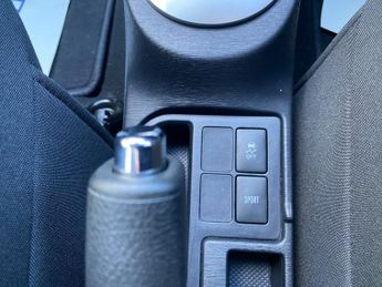 Toyota Yaris VVT-I TR !! ULEZ COMPLIANT - FULL TOYOTA SERVICE HISTORY - 35 PO