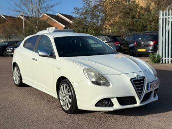 Alfa Romeo Giulietta 2.0 JTDM-2 Veloce Euro 5 (s/s) 5dr