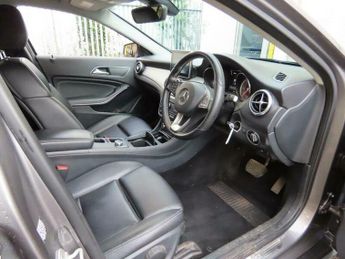 Mercedes-Benz C Class 2.1 GLA200d Sport (Premium) 7G-DCT Euro 6 (s/s) 5dr