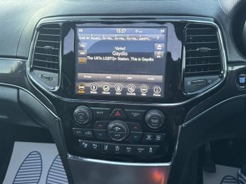 Jeep Grand Cherokee 3.0 V6 MultiJetII Overland SUV 5dr Diesel Auto 4WD Euro 6 (s/s) 