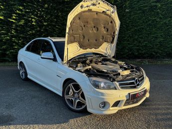 Mercedes-Benz C Class Saloon 6.3 C63 V8 Amg (2009)
