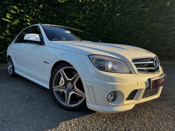 Mercedes-Benz C Class Saloon 6.3 C63 V8 Amg (2009)