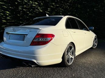 Mercedes-Benz C Class Saloon 6.3 C63 V8 Amg (2009)