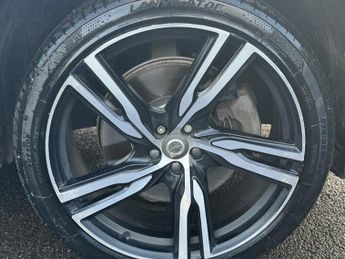 Volvo XC90 2.0h T8 Twin Engine 10.4kWh R-Design Pro SUV 5dr Petrol Plug-in 