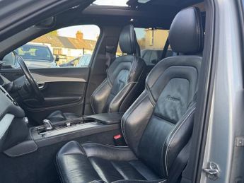 Volvo XC90 2.0h T8 Twin Engine 10.4kWh R-Design Pro SUV 5dr Petrol Plug-in 