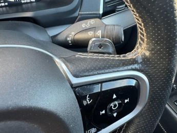 Volvo XC90 2.0h T8 Twin Engine 10.4kWh R-Design Pro SUV 5dr Petrol Plug-in 