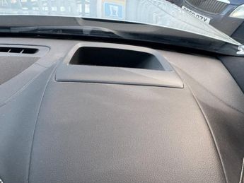 Volvo XC90 2.0h T8 Twin Engine 10.4kWh R-Design Pro SUV 5dr Petrol Plug-in 