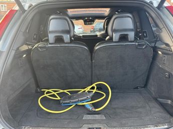 Volvo XC90 2.0h T8 Twin Engine 10.4kWh R-Design Pro SUV 5dr Petrol Plug-in 