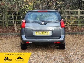 Peugeot 5008 1.6 E-HDI 115 ACTIVE EGC