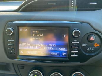 Toyota Yaris VVT-I ICON !! ULEZ COMPLIANT - FULL SERVICE HISTORY - NEW MOT - 