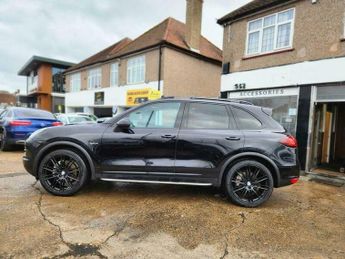 Porsche Cayenne 3.0h V6 S TiptronicS 4WD Euro 5 (s/s) 5dr