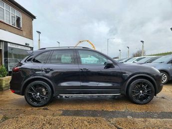 Porsche Cayenne 3.0h V6 S TiptronicS 4WD Euro 5 (s/s) 5dr