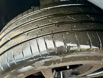 Land Rover Discovery Sport TD4 HSE BLACK