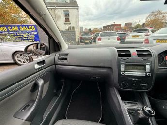Volkswagen Golf 1.4 S 5dr
