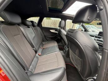 Audi A4 AVANT TDI QUATTRO S LINE