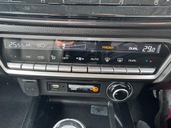 Isuzu D-Max DL40 1.9 TD DOUBLE CAB AUTOMATIC PICK UP 4X4 AIR CON APPLE CARPL