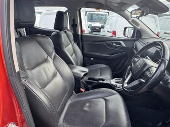 Isuzu D-Max DL40 1.9 TD DOUBLE CAB AUTOMATIC PICK UP 4X4 AIR CON APPLE CARPL