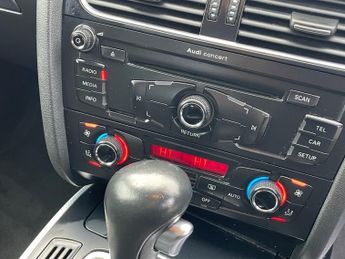 Audi A4 Avant 2.0 TDI Executive SE Estate 5dr Diesel Multitronic Euro 4 (143 p