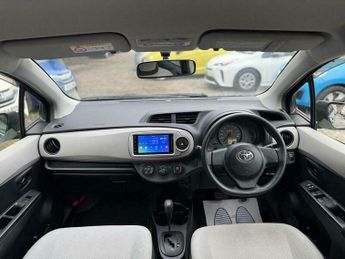 Toyota Yaris 1.33 Dual VVT-i Icon Multidrive S Euro 5 5dr