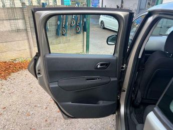 Peugeot 3008 1.6 e-HDi Sport EGC Euro 5 (s/s) 5dr