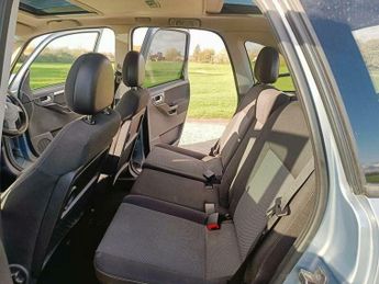 Vauxhall Meriva 1.6i 16v Design Easytronic 5dr