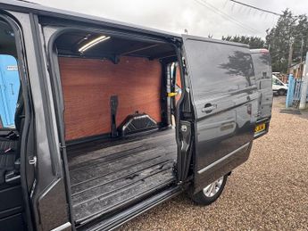 Ford Transit Custom 280 LIMITED P/V ECOBLUE L1 H1 *AUTOMATIC* AIR CON SAT NAV EURO 6