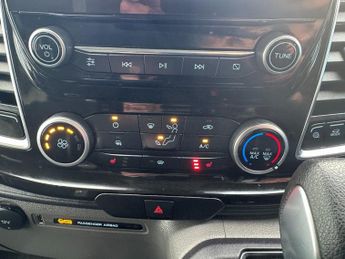 Ford Transit Custom 280 LIMITED P/V ECOBLUE L1 H1 *AUTOMATIC* AIR CON SAT NAV EURO 6