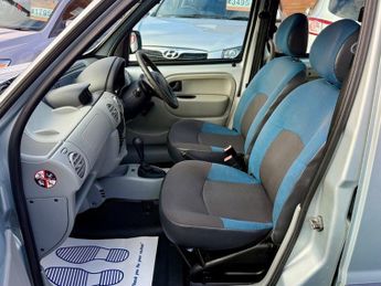 Renault Kangoo AUTHENTIQUE 16V E4