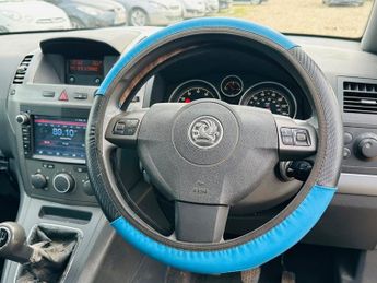 Vauxhall Zafira 1.6 16V Club MPV 5dr Petrol Manual Euro 4 (100 bhp)