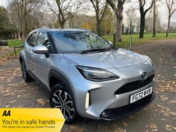 Toyota Yaris DESIGN (CAMER-APPLE CAR PLAY!!)