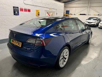 Tesla Model 3 LONG RANGE AWD