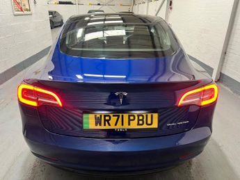 Tesla Model 3 LONG RANGE AWD