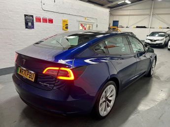 Tesla Model 3 LONG RANGE AWD