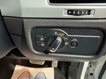 Volkswagen Touareg 3.0 Touareg V6 R-Line+ TDI BlueMotion Technology Auto 4WD 5dr