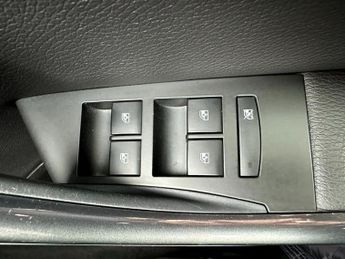 Vauxhall Astra ELITE -AUTO, 1 FORMER OWNER, ONLY 61688 MILES, PARKING SENSORS, 