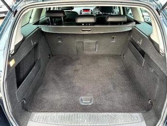 Vauxhall Astra ELITE -AUTO, 1 FORMER OWNER, ONLY 61688 MILES, PARKING SENSORS, 