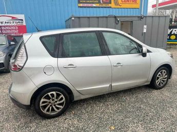 Renault Scenic 1.6 VVT Dynamique TomTom Euro 5 5dr