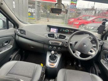 Renault Scenic 1.6 VVT Dynamique TomTom Euro 5 5dr